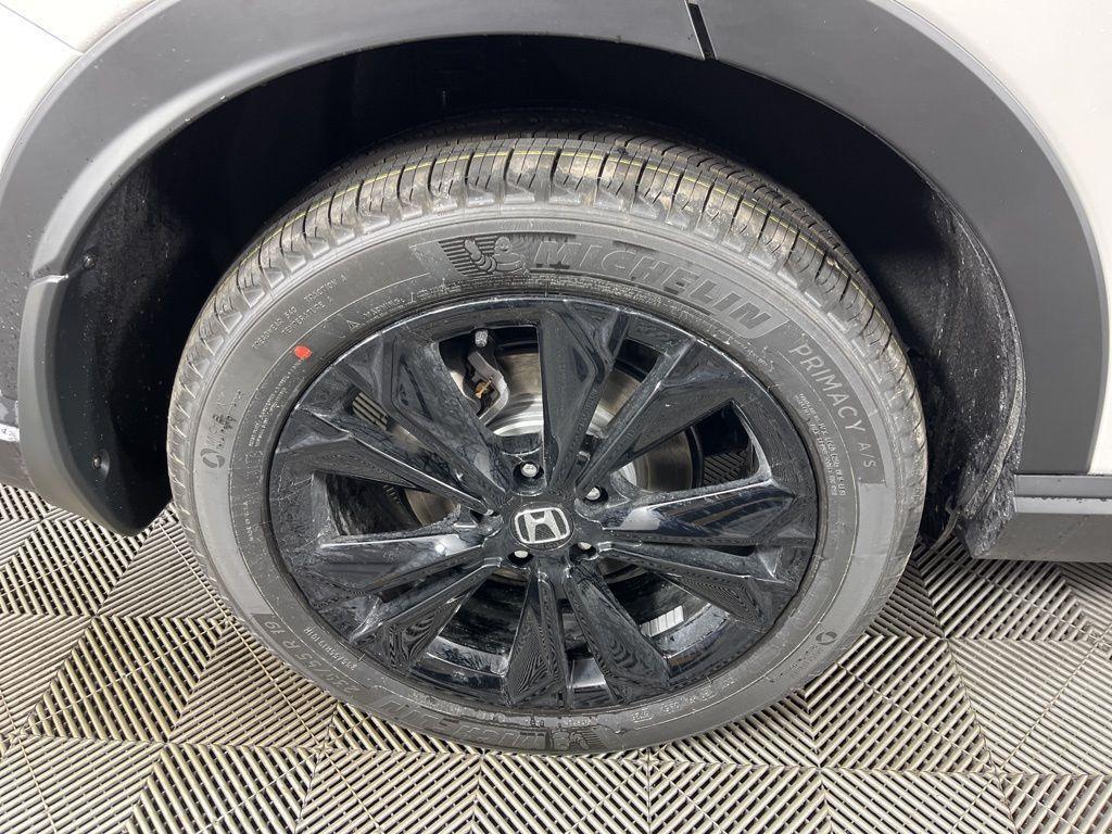 new 2026 Honda CR-V Hybrid car, priced at $44,155