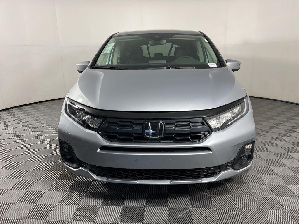 new 2026 Honda Odyssey car, priced at $44,290