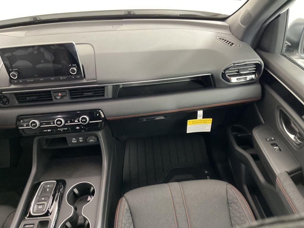 new 2025 Honda Pilot car, priced at $43,289