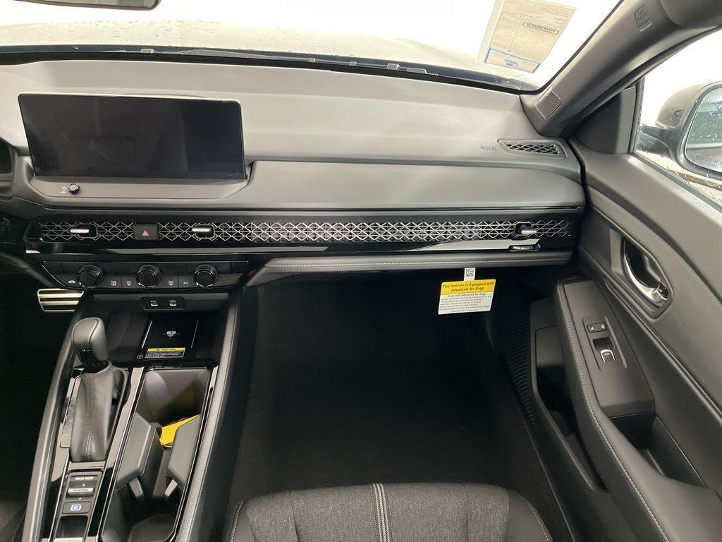 new 2025 Honda Accord Hybrid car, priced at $33,733