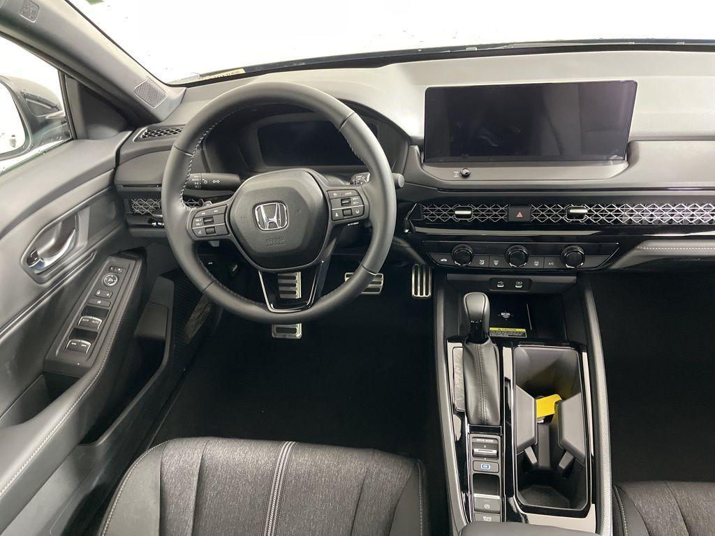 new 2025 Honda Accord Hybrid car, priced at $33,733