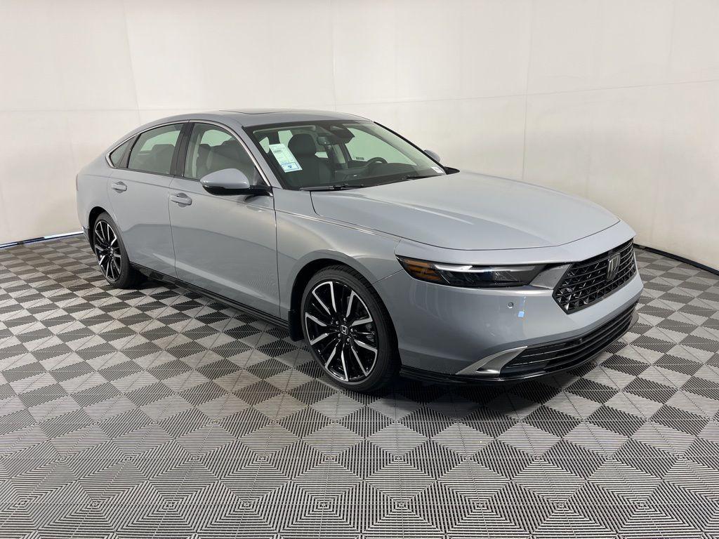 new 2025 Honda Accord Hybrid car, priced at $40,905