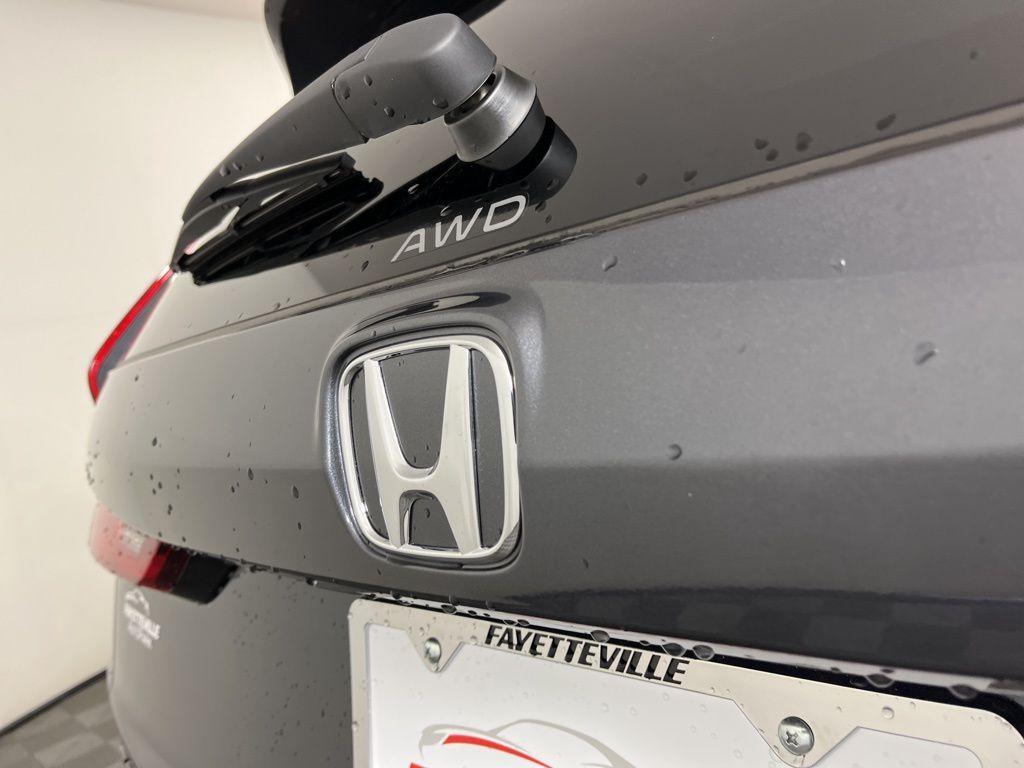 new 2026 Honda CR-V Hybrid car, priced at $41,675