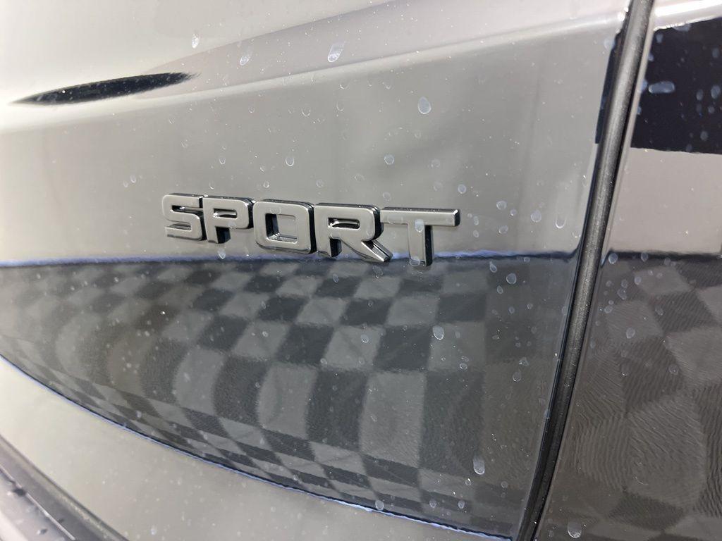 new 2026 Honda CR-V Hybrid car, priced at $41,675