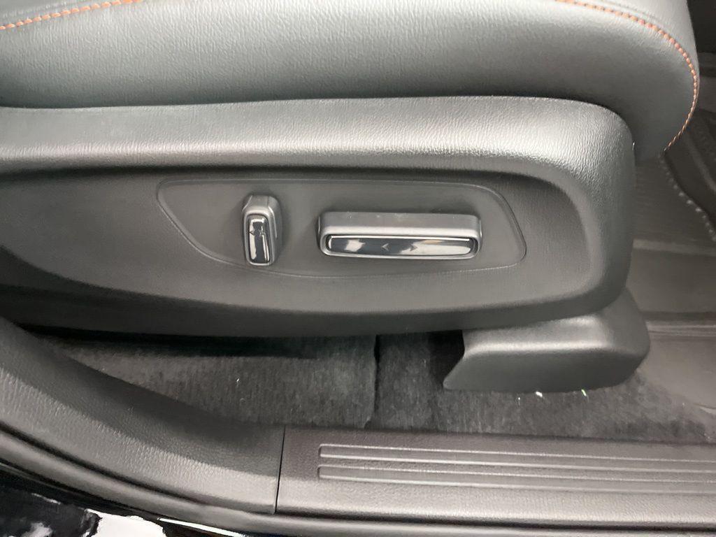 new 2026 Honda CR-V Hybrid car, priced at $41,675