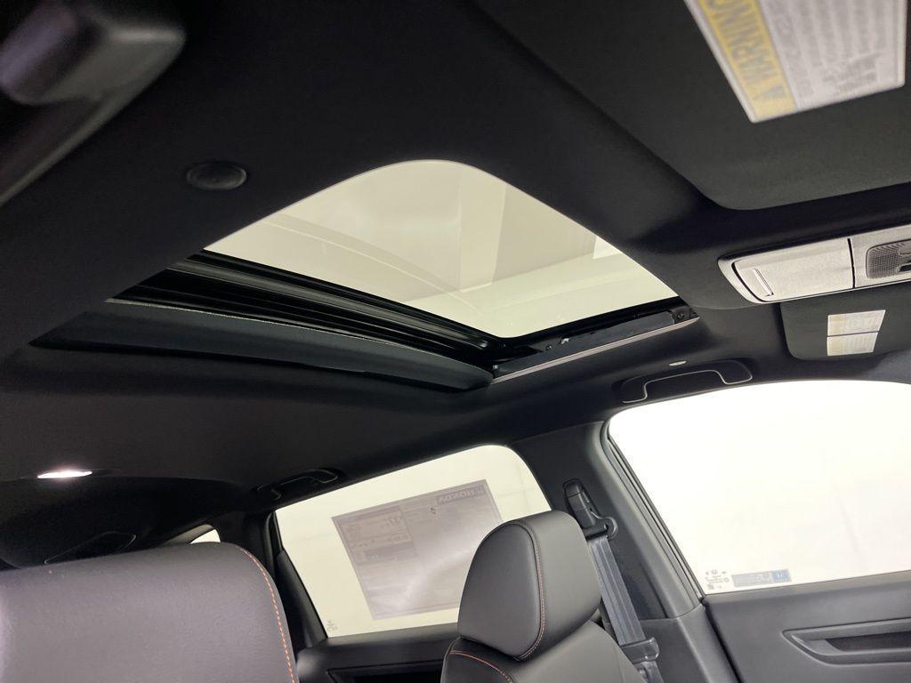 new 2026 Honda CR-V Hybrid car, priced at $41,675