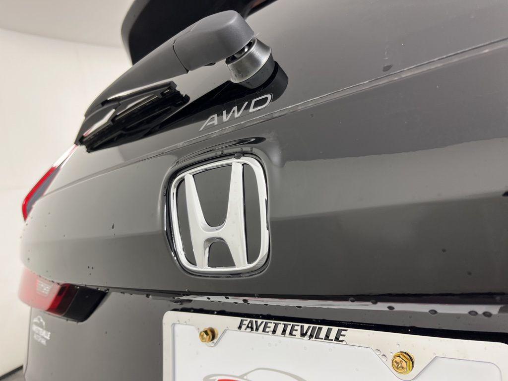 new 2026 Honda CR-V Hybrid car, priced at $38,525