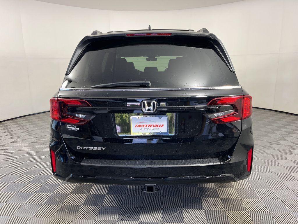 new 2026 Honda Odyssey car, priced at $45,685