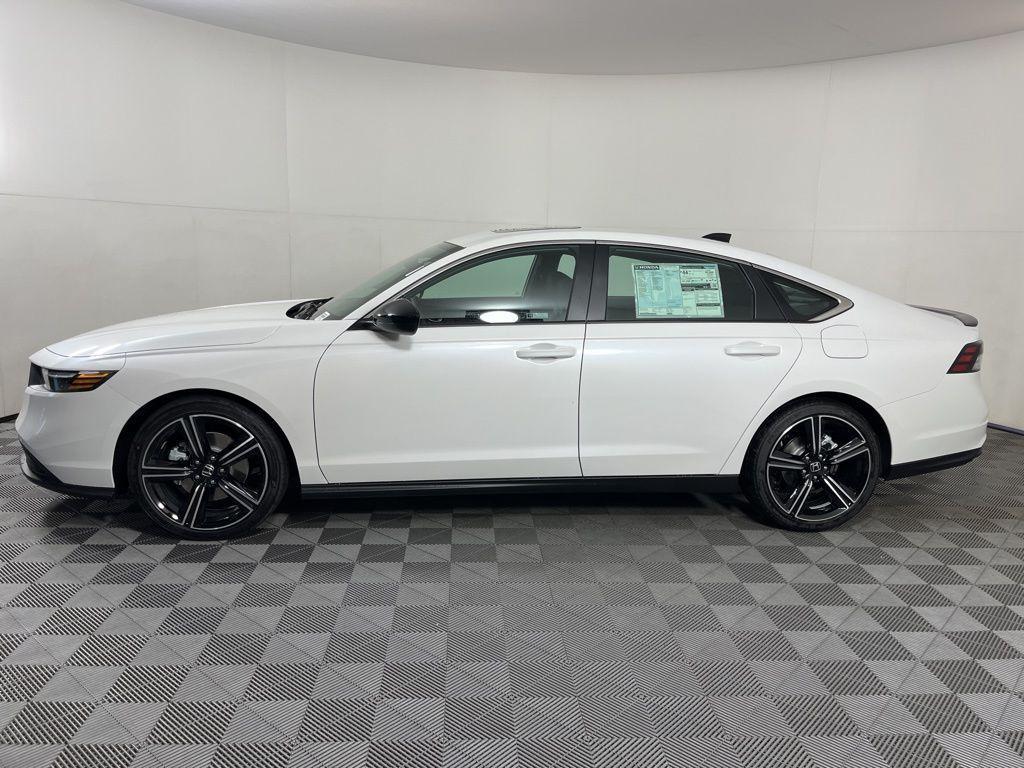 new 2025 Honda Accord Hybrid car, priced at $33,954