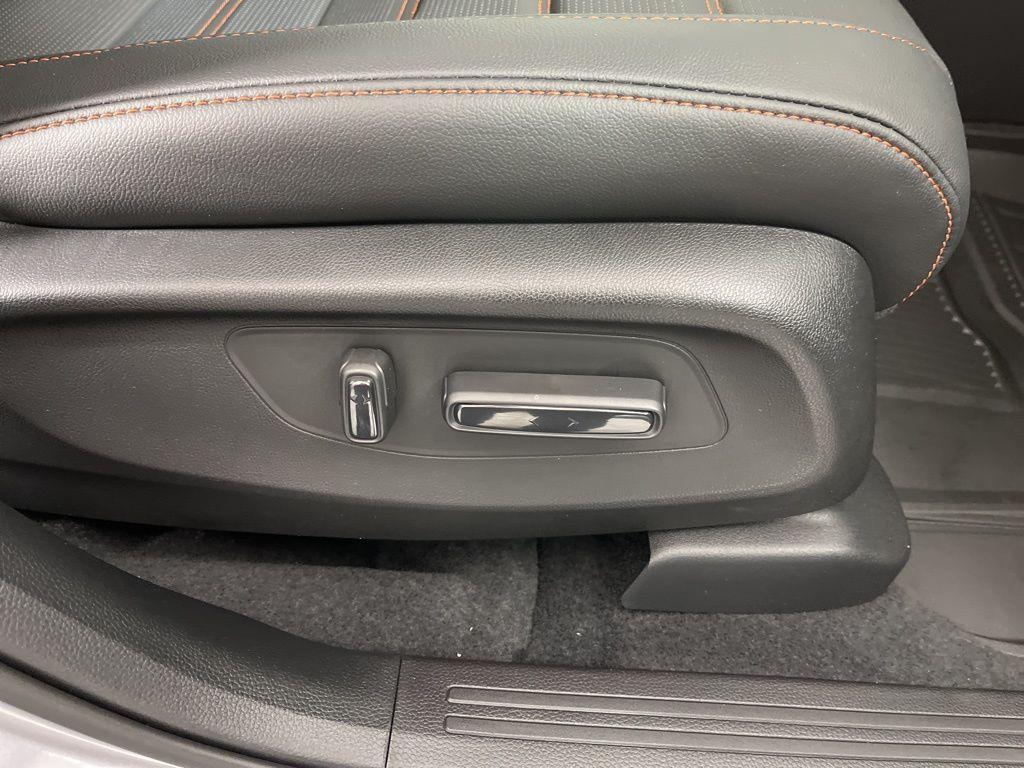 new 2026 Honda CR-V Hybrid car, priced at $41,675