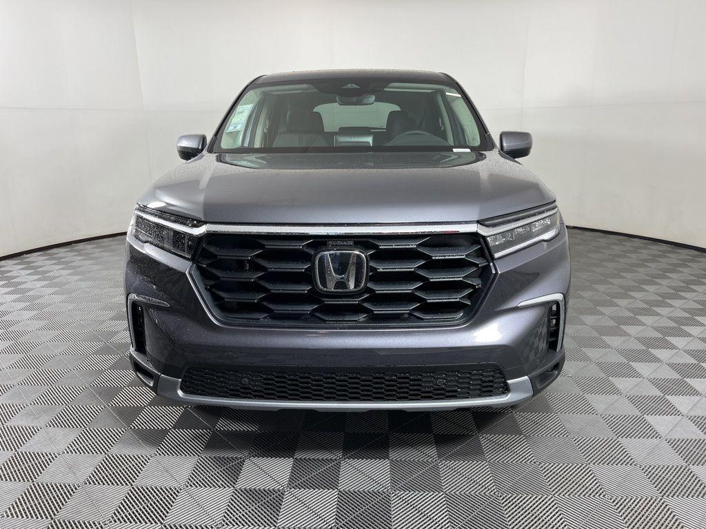 new 2025 Honda Pilot car, priced at $47,780