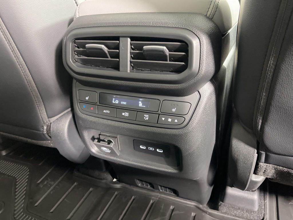new 2025 Honda Pilot car, priced at $56,985