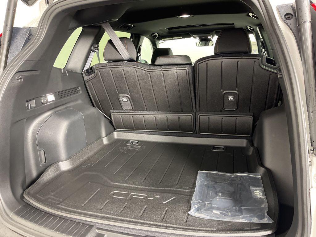 new 2026 Honda CR-V Hybrid car, priced at $40,650