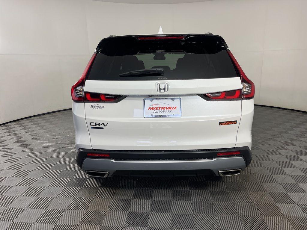 new 2026 Honda CR-V Hybrid car, priced at $40,650
