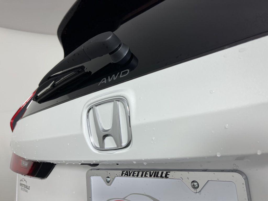 new 2026 Honda CR-V Hybrid car, priced at $40,650