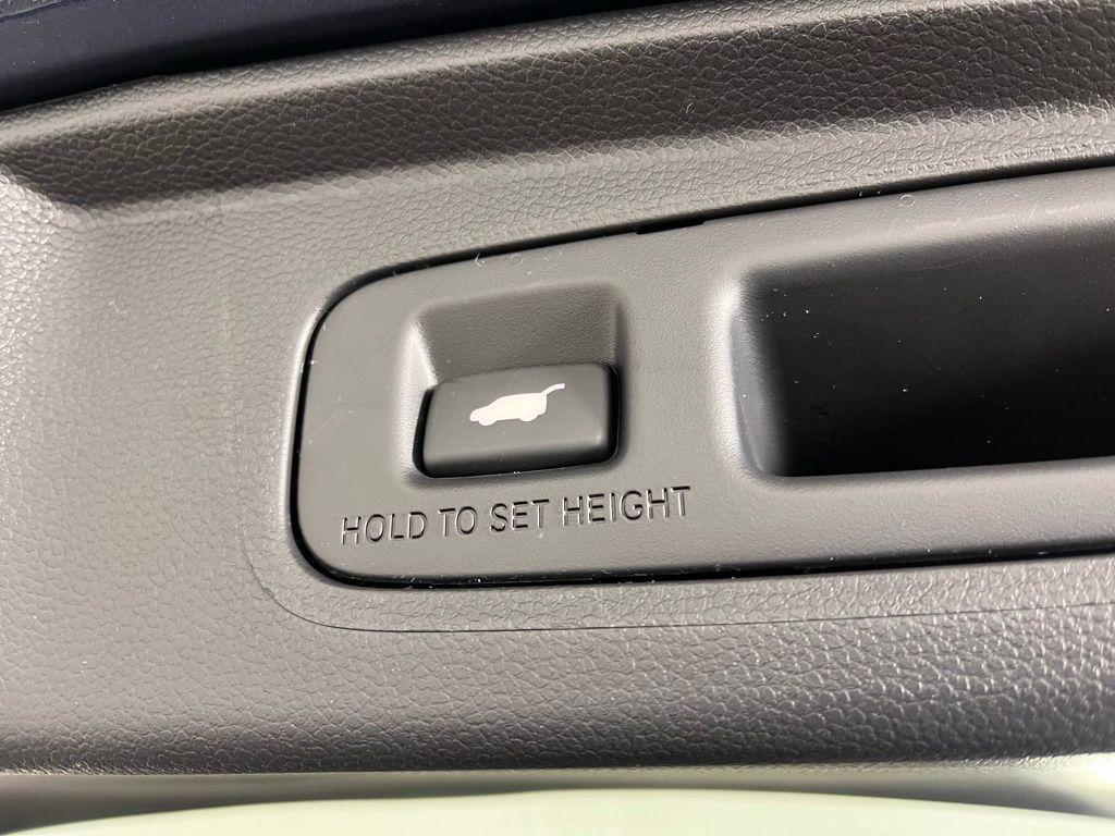 new 2026 Honda CR-V Hybrid car, priced at $43,700