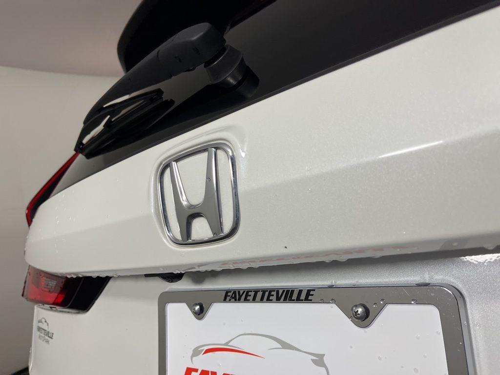 used 2023 Honda CR-V Hybrid car, priced at $31,900