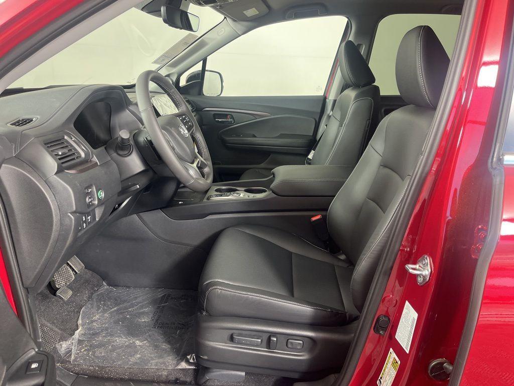 new 2025 Honda Ridgeline car, priced at $47,385