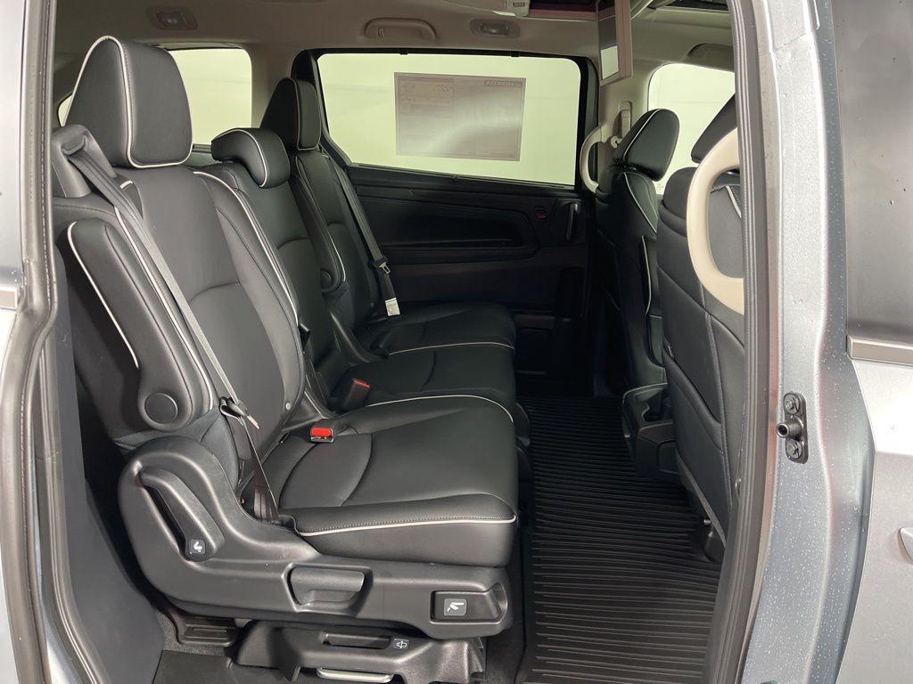 new 2026 Honda Odyssey car, priced at $48,990