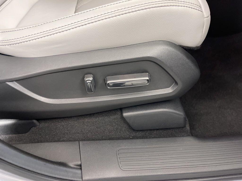 used 2025 Honda Pilot car, priced at $42,923