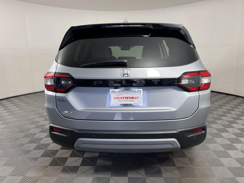 used 2025 Honda Pilot car, priced at $42,923