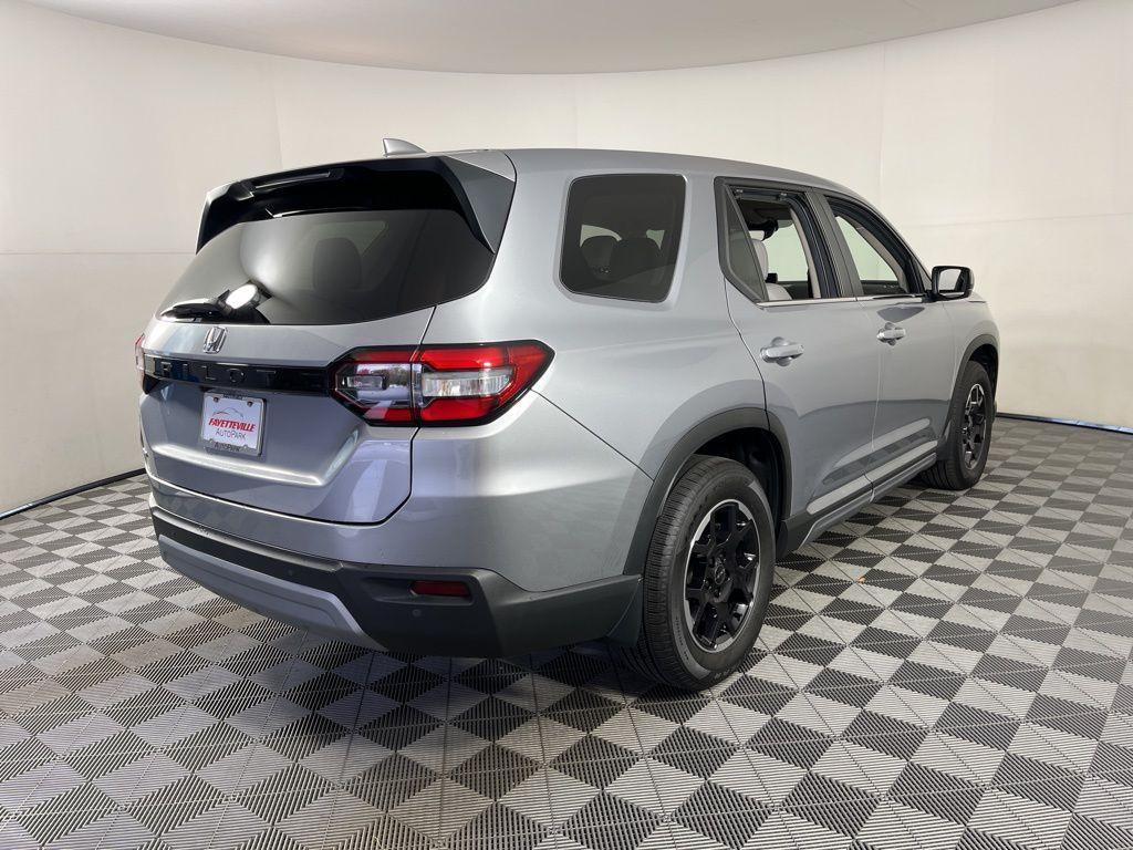 used 2025 Honda Pilot car, priced at $42,923