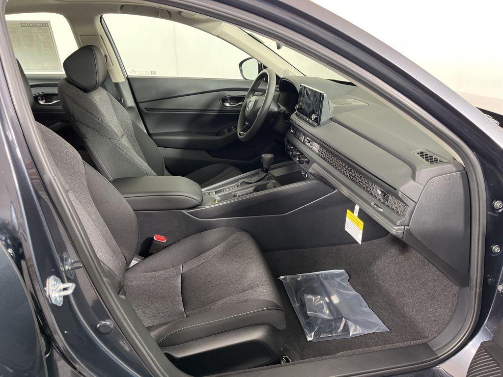 new 2025 Honda Accord car, priced at $30,674