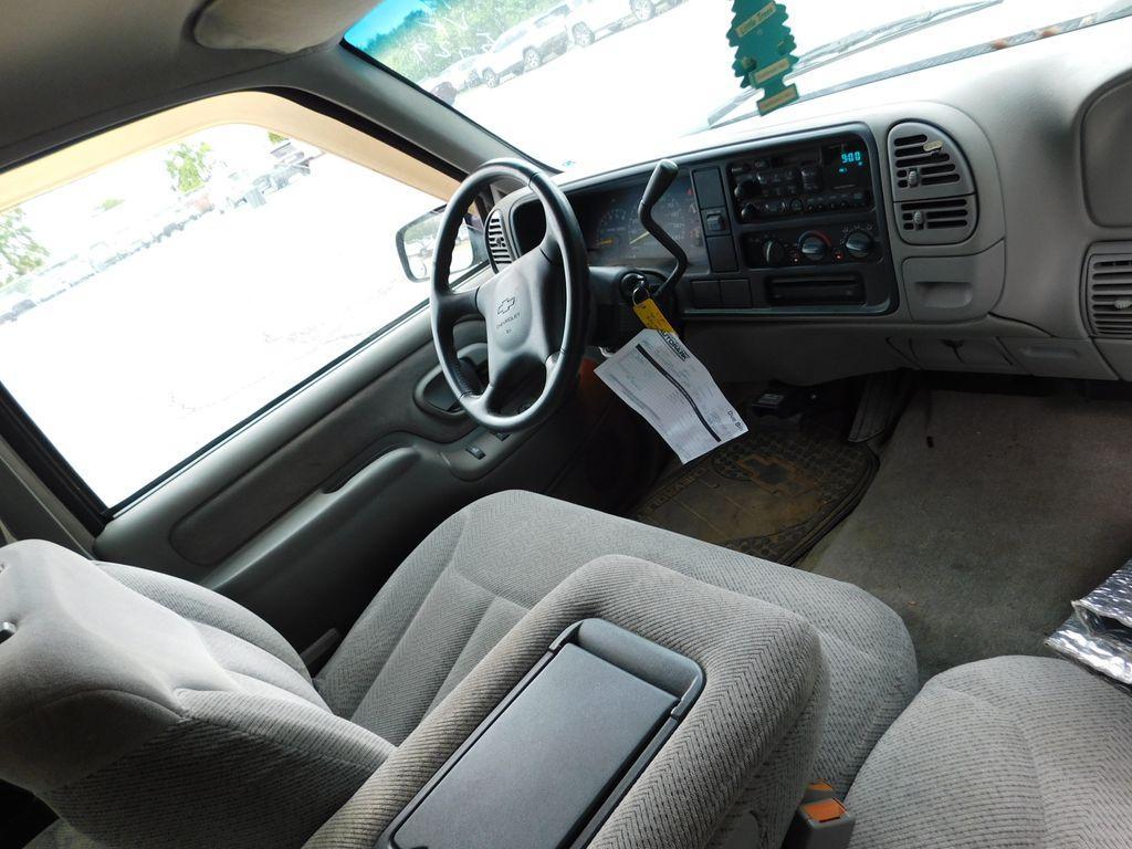 used 2000 Chevrolet Silverado 2500 car, priced at $7,500
