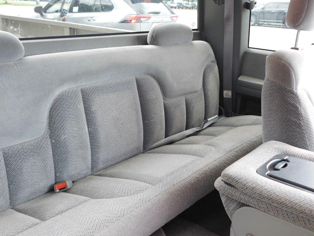 used 2000 Chevrolet Silverado 2500 car, priced at $7,500