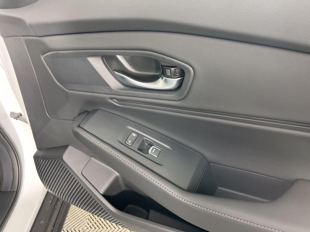 new 2025 Honda Accord Hybrid car, priced at $35,305