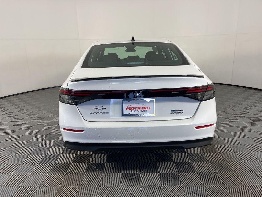 new 2025 Honda Accord Hybrid car, priced at $35,305