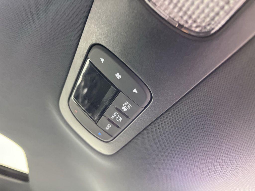 new 2025 Honda Odyssey car, priced at $43,957