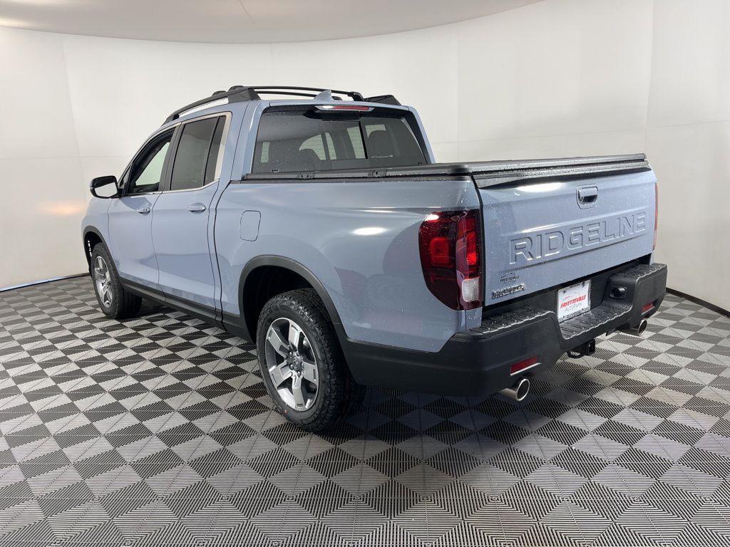 new 2025 Honda Ridgeline car, priced at $47,330