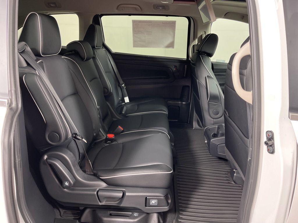 new 2026 Honda Odyssey car, priced at $49,445