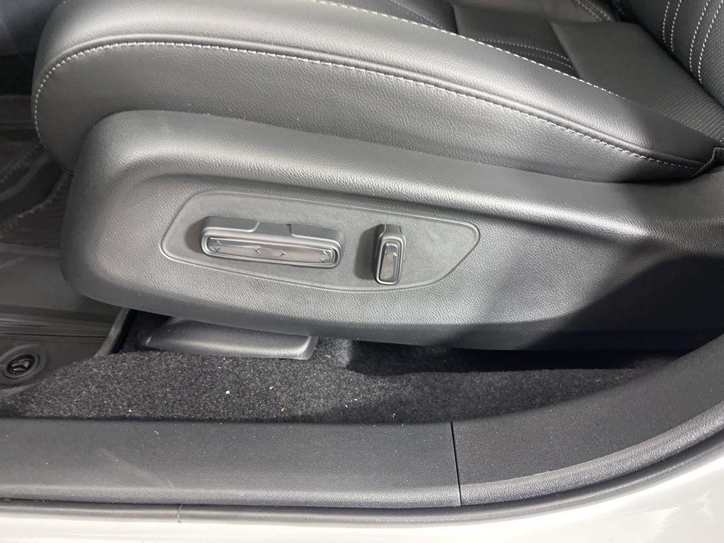 new 2025 Honda HR-V car, priced at $32,471