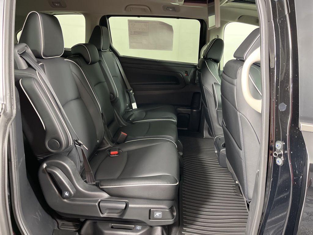 new 2026 Honda Odyssey car, priced at $48,990