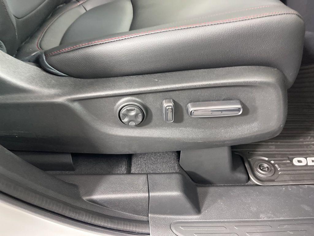 new 2026 Honda Odyssey car, priced at $45,845