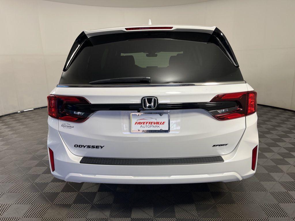 new 2026 Honda Odyssey car, priced at $45,845
