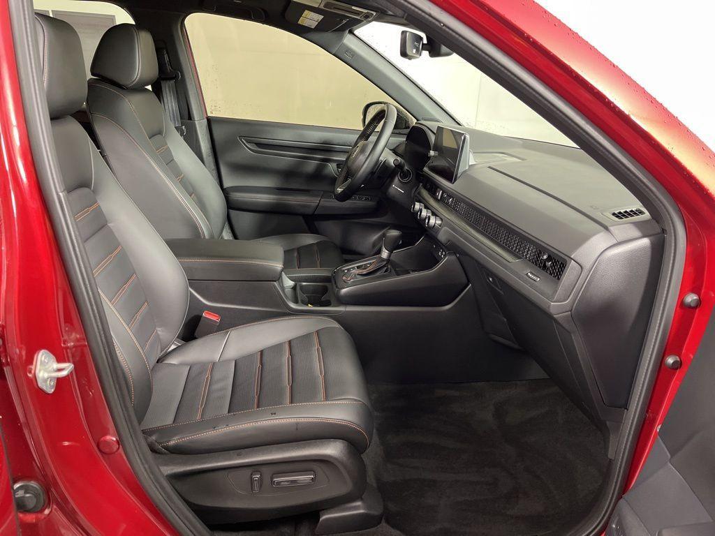 used 2025 Honda CR-V Hybrid car, priced at $36,920