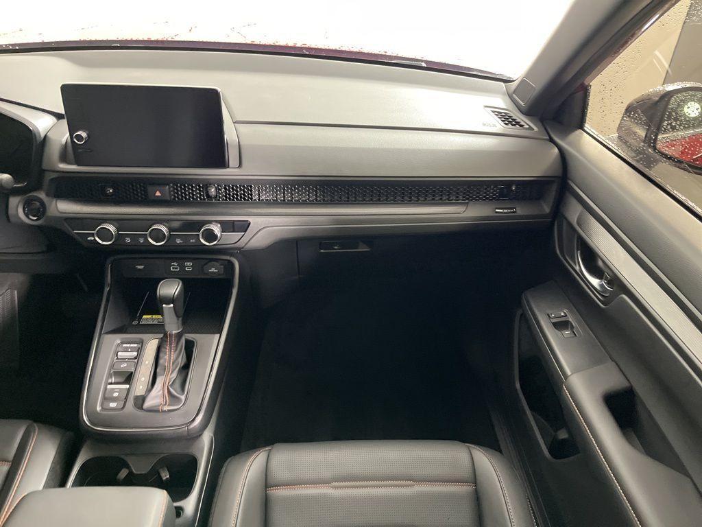 used 2025 Honda CR-V Hybrid car, priced at $36,920