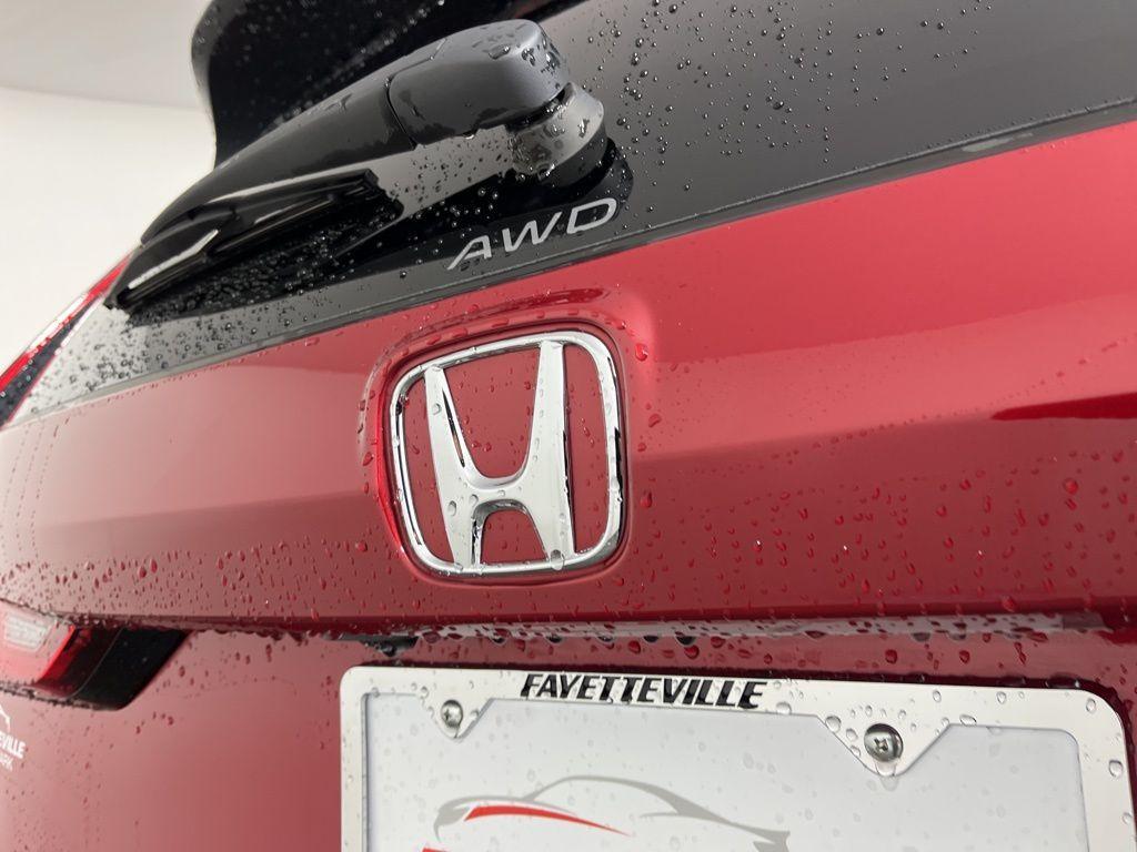 used 2025 Honda CR-V Hybrid car, priced at $36,920