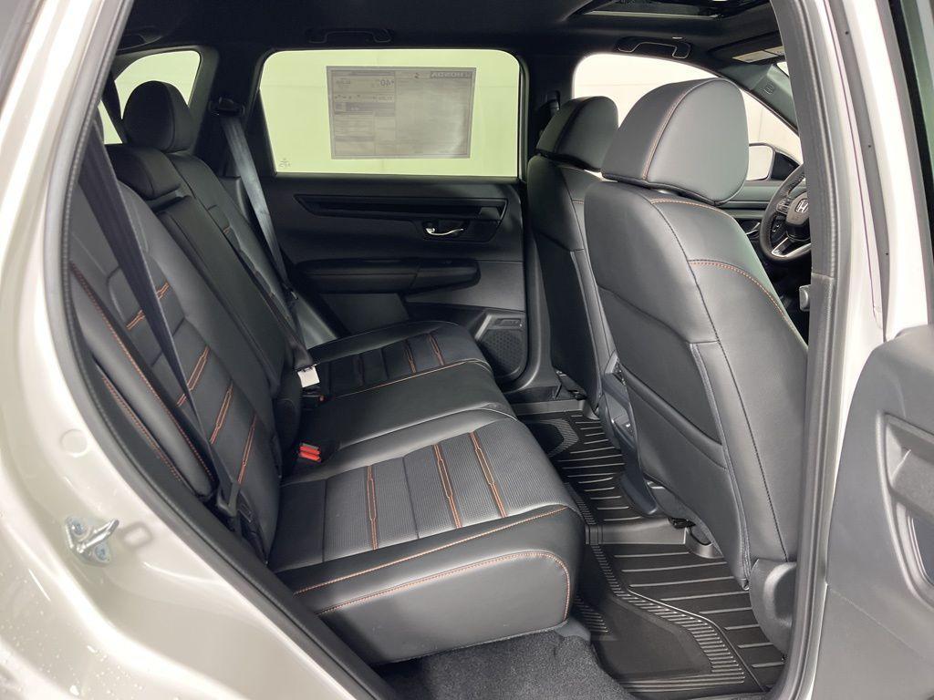 new 2026 Honda CR-V Hybrid car, priced at $40,575