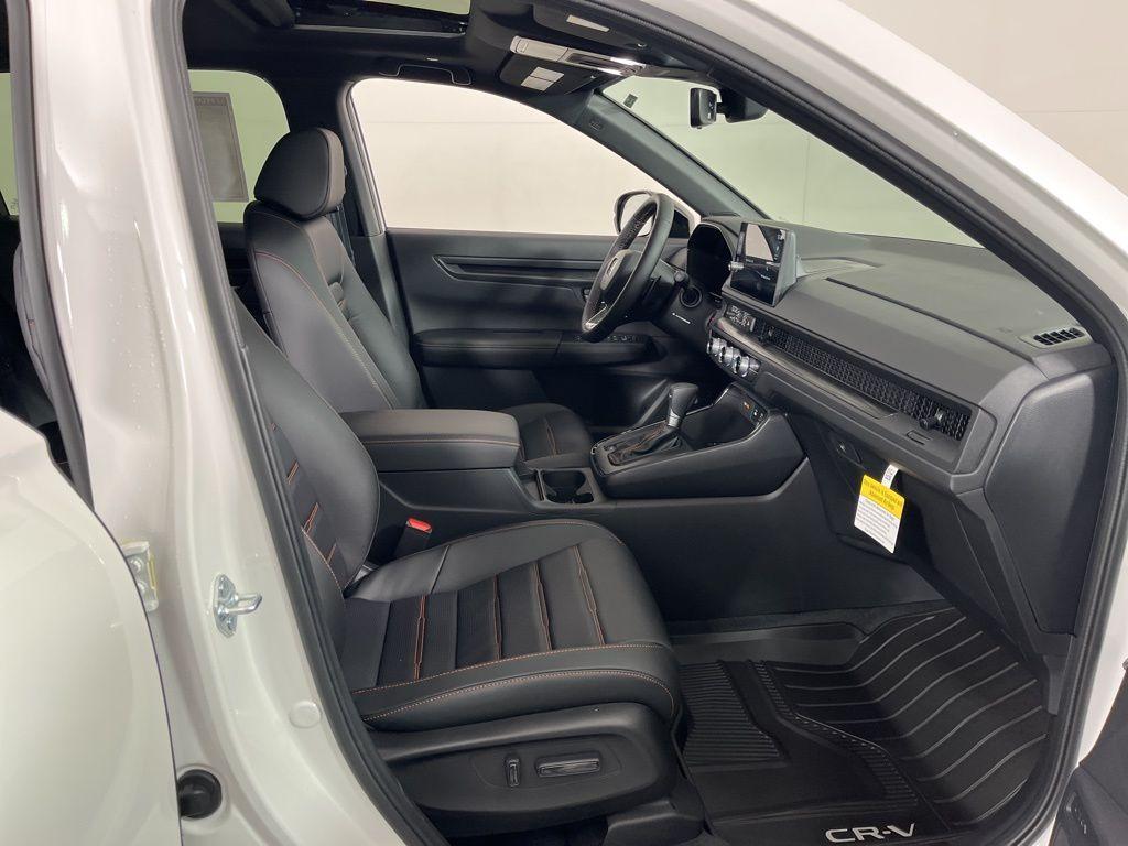 new 2026 Honda CR-V Hybrid car, priced at $40,575