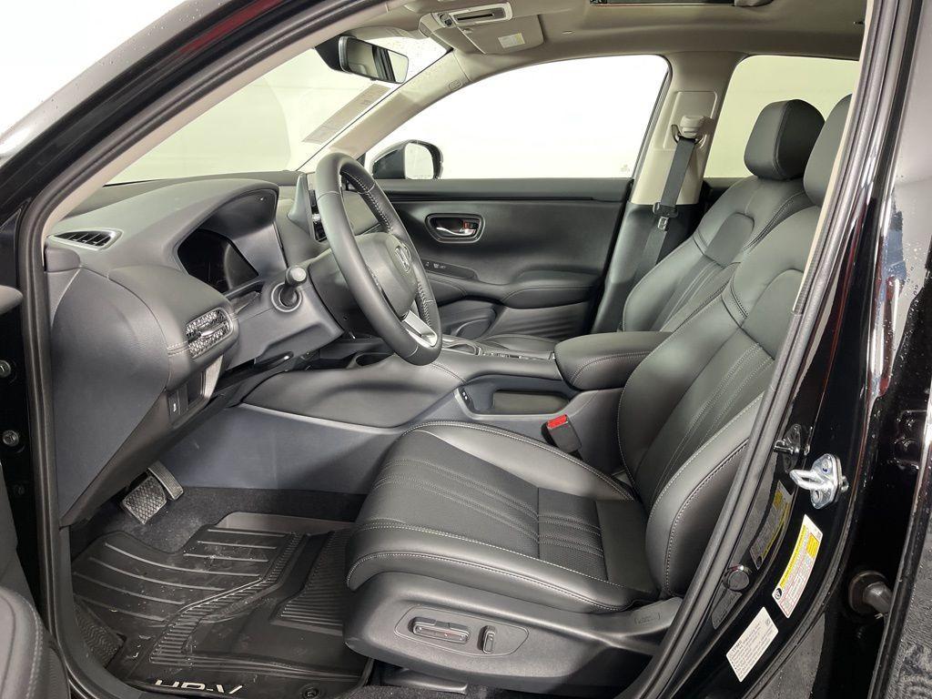 new 2026 Honda HR-V car, priced at $33,000