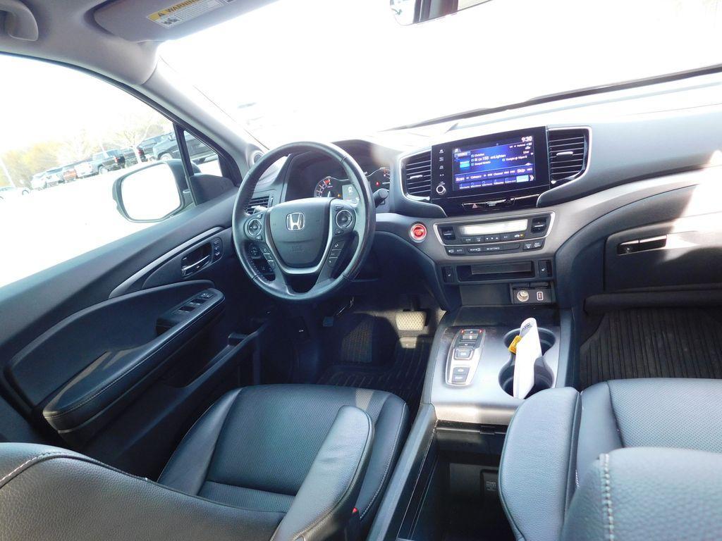 used 2023 Honda Ridgeline car, priced at $32,995