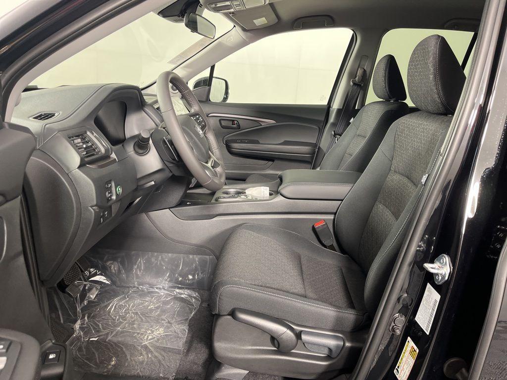 new 2025 Honda Ridgeline car, priced at $41,850