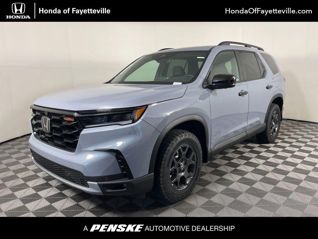 new 2025 Honda Pilot car, priced at $51,830