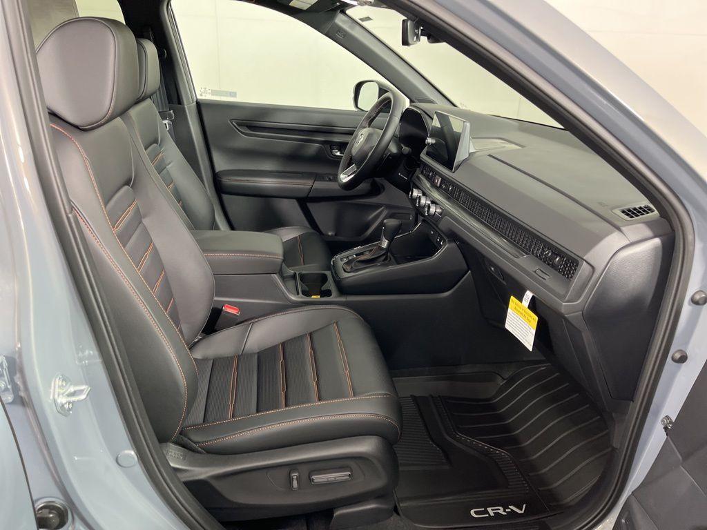 new 2026 Honda CR-V Hybrid car, priced at $40,630