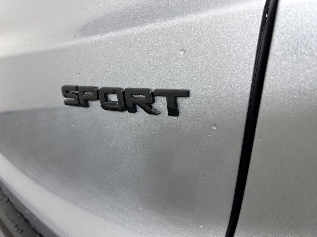 new 2026 Honda CR-V Hybrid car, priced at $40,175