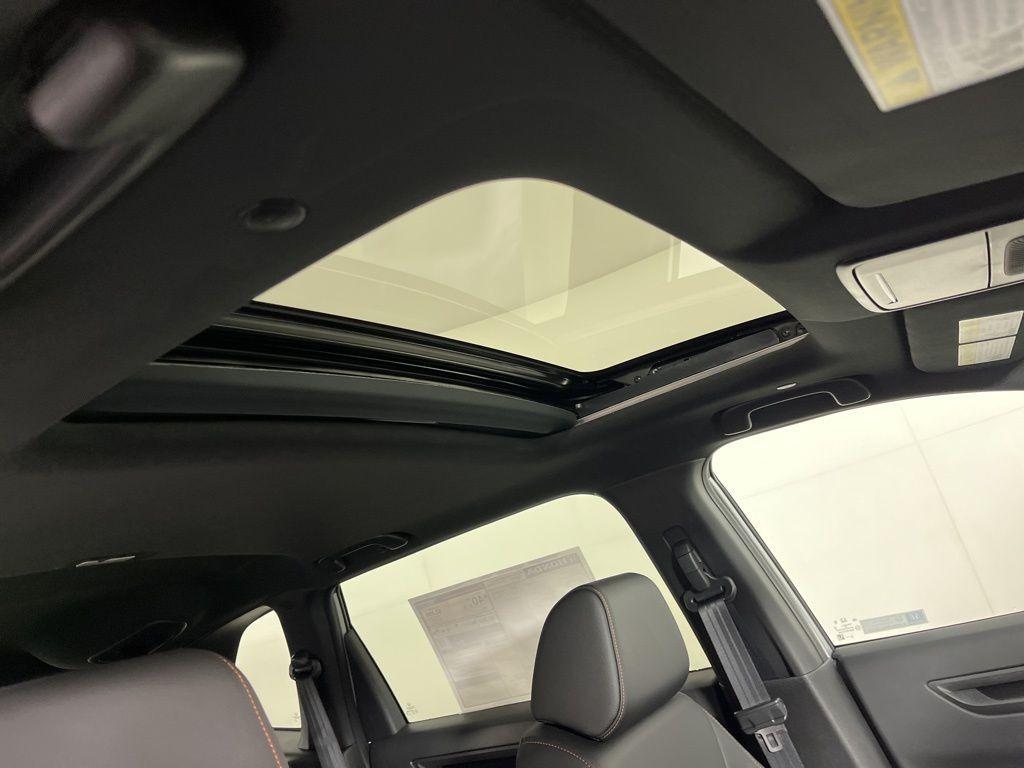 new 2026 Honda CR-V Hybrid car, priced at $40,175